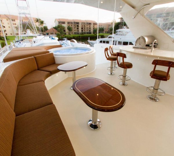 MY WENDY 1 - Sundeck and bar