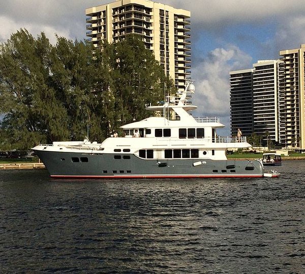 MacGuffin - side view