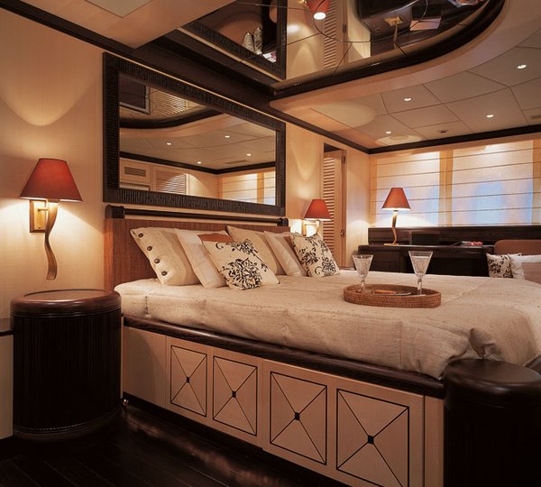 Mangusta Illusion 92 - Master Suite