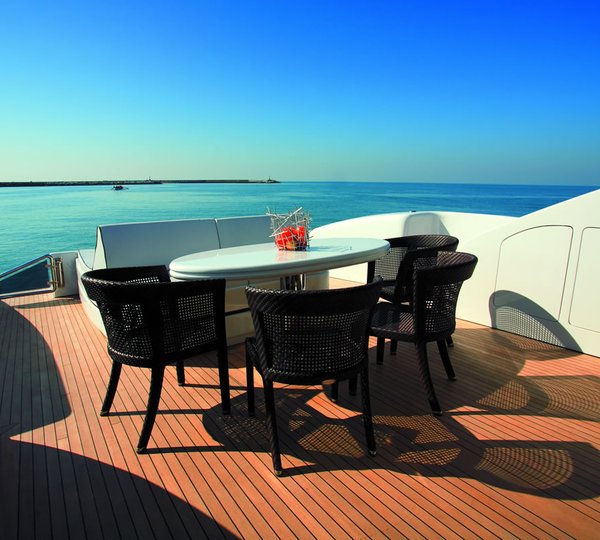 Maracana - Deck Dining