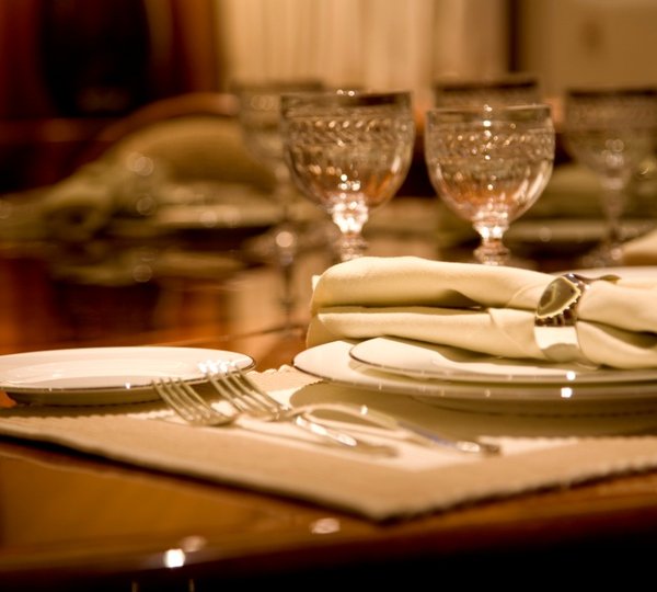 Mirabella III -  Dining detail