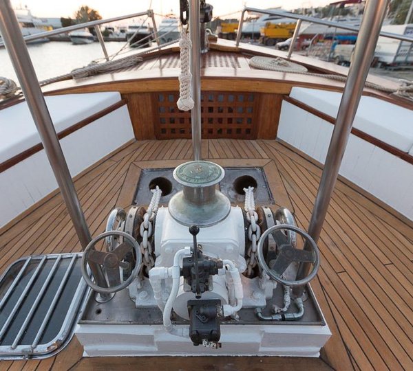 Motor Sailor COSMOS - 023