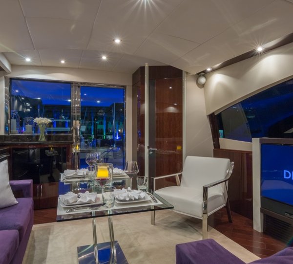 Motor Yacht CARPE DIEM - Salon