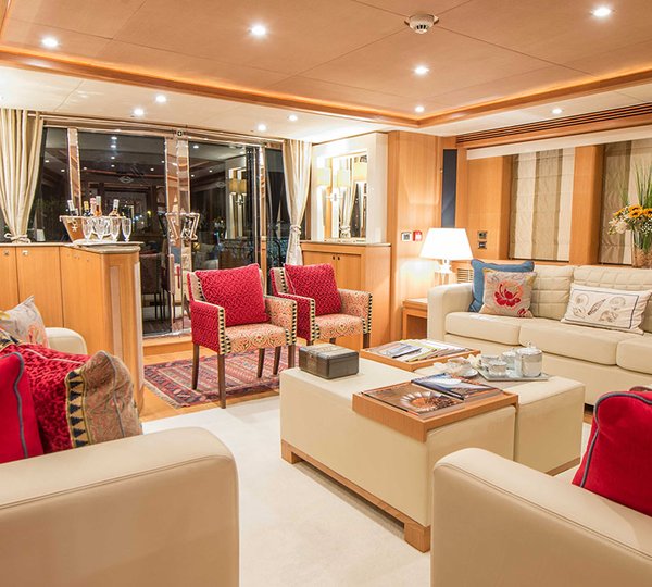 Motor Yacht EMOJI - 003