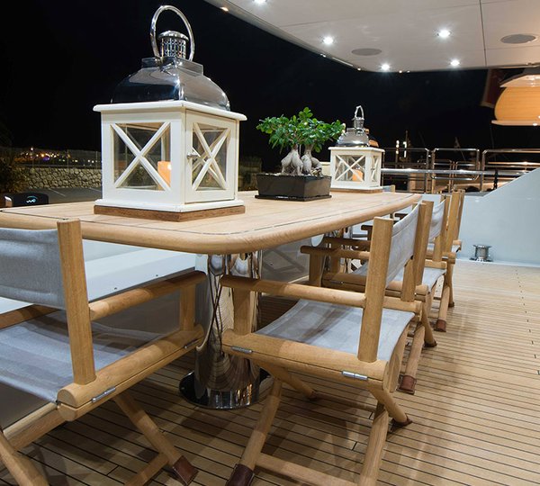 Motor Yacht EMOJI - 012