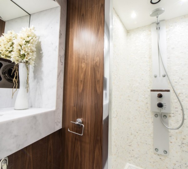 Motor Yacht GLASAX - 018