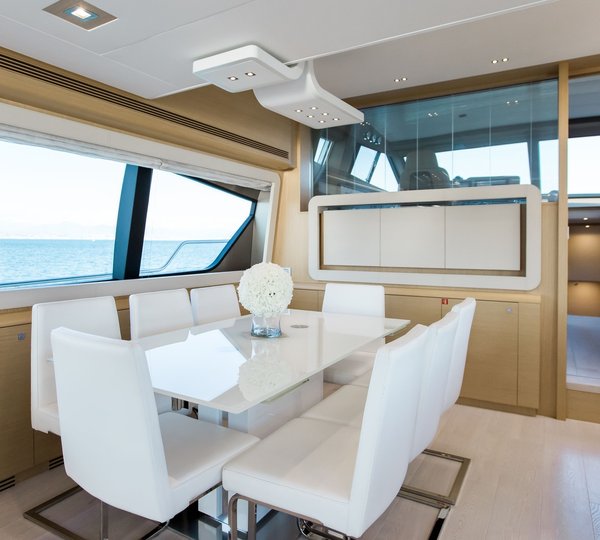 Motor Yacht IGELE - Formal dining