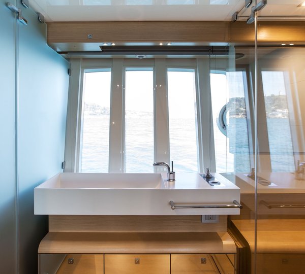 Motor Yacht IGELE - Master ensuite