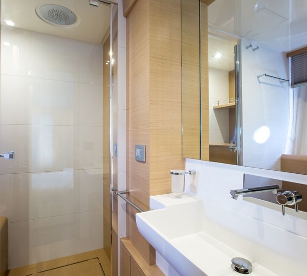 Motor Yacht IGELE - VIP ensuite