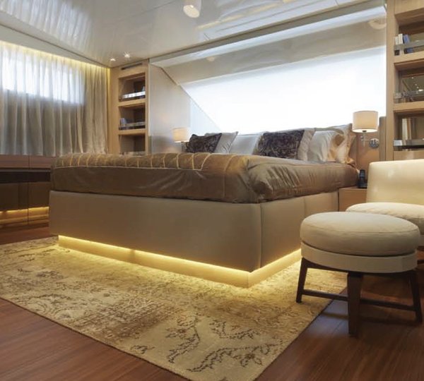 Motor Yacht INDIGO - Master cabin