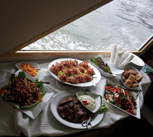 Motor Yacht JUSTINE - Cuisine