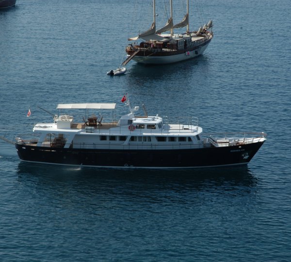 Motor Yacht BLACK PEPPER