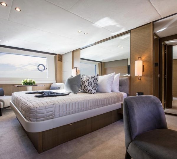 Motor Yacht LA VIE - Master cabin view