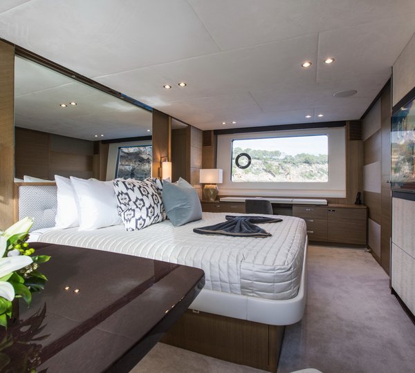 Motor Yacht LA VIE - Master cabin