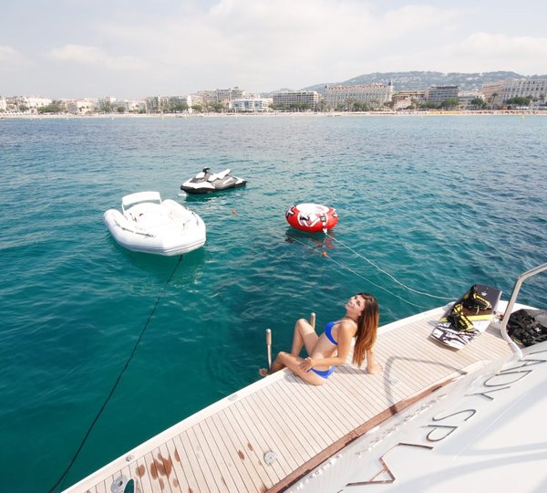 Motor Yacht LADY SPLASH - Swim platform