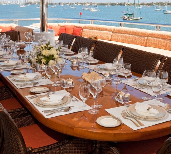 Motor Yacht MARTHA ANN - Alfresco dining