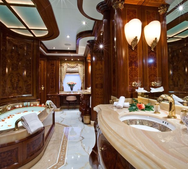Motor Yacht MARTHA ANN - Master ensuite