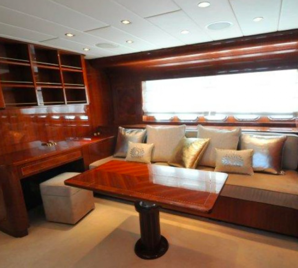 Motor Yacht NAISCA IV - 007