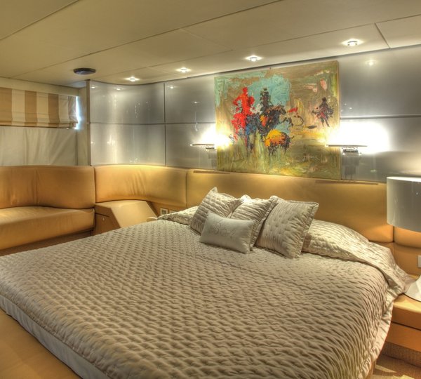 Motor Yacht PANDION - Master suite