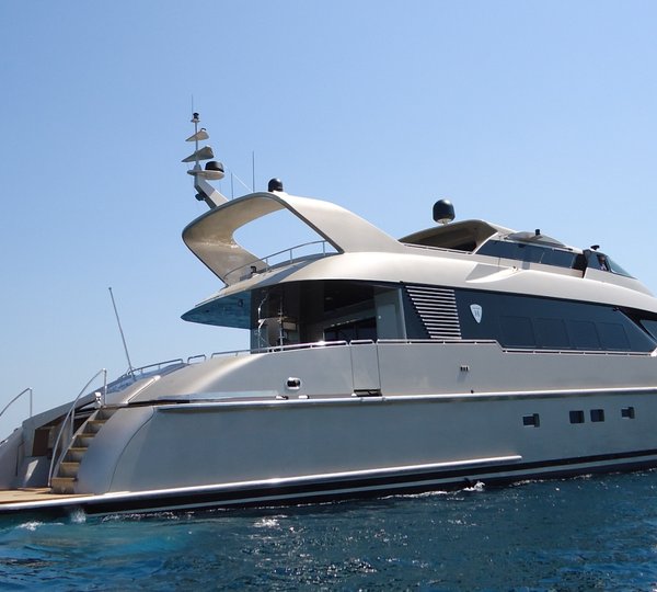 Motor Yacht PANDION - Profile