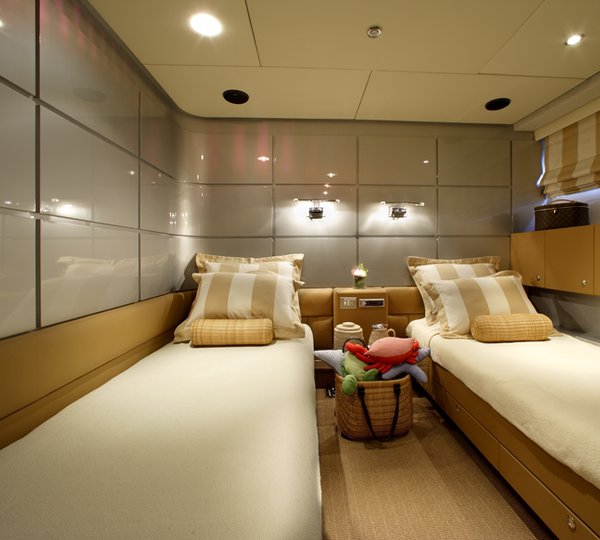 Motor Yacht PANDION - Twin cabin