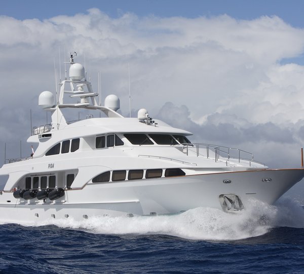 Motor Yacht PIDA - Cruising