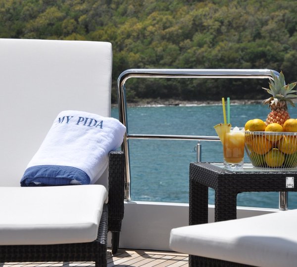 Motor Yacht PIDA - Sunning