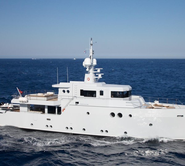 Motor Yacht Preference - main. Photo credit Tansu Yachts