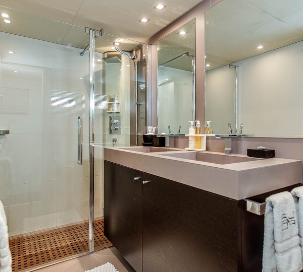 Motor Yacht SOJA - 013