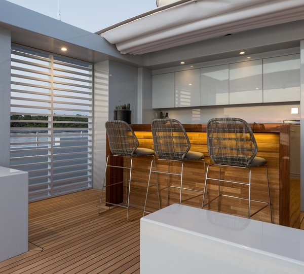 Motor Yacht Sexy Fish - Tansu Yachts - bar