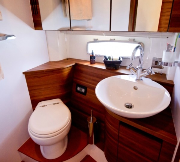 Motor Yacht WAVE MASTER - 020