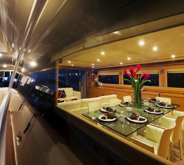 Motor Yacht ZIACANAIA - Dining