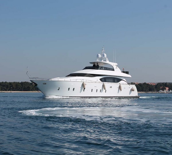 Motor yacht 888 - 002