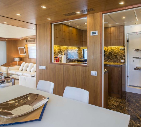 Motor yacht 888 - 014