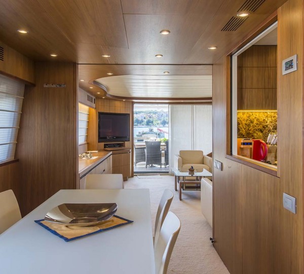 Motor yacht 888 - 015