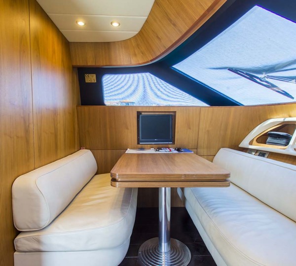 Motor yacht 888 - 017