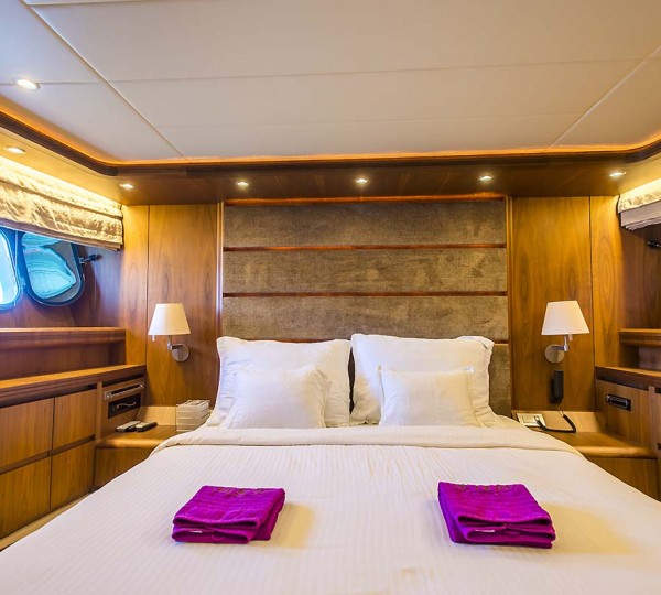 Motor yacht 888 - 020