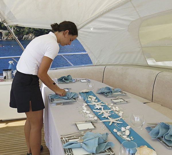 Motor yacht ANTELOPE III - Foredeck Dining