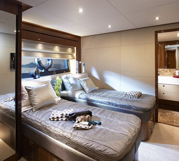 Motor yacht AQUA LIBRA - 015