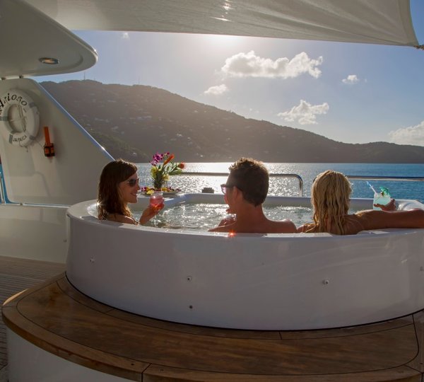 Motor yacht ARIOSO - Jacuzzi