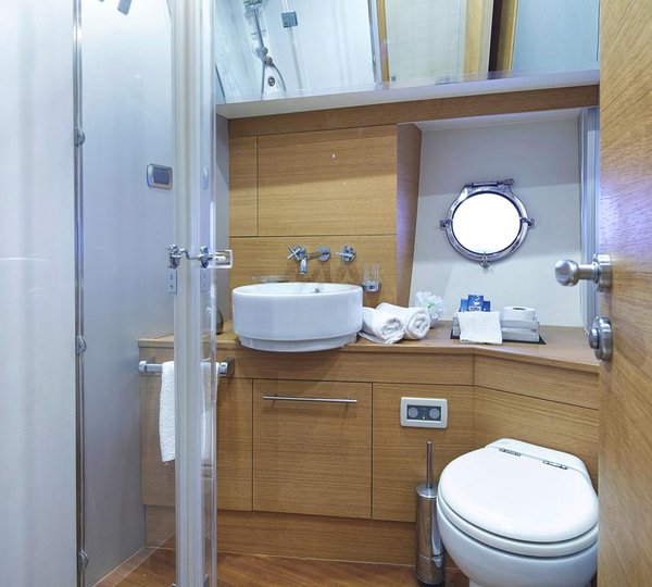 Motor yacht ARWEN - Guest ensuite