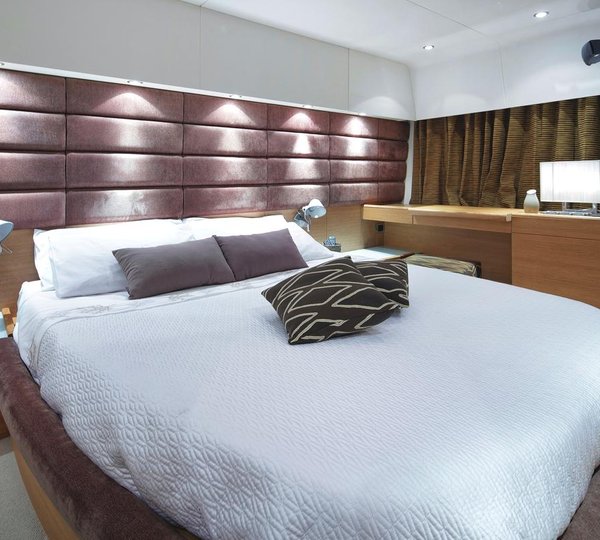 Motor yacht ARWEN - Master stateroom