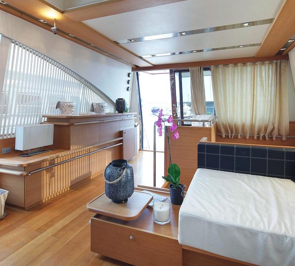 Motor yacht ARWEN - Salon