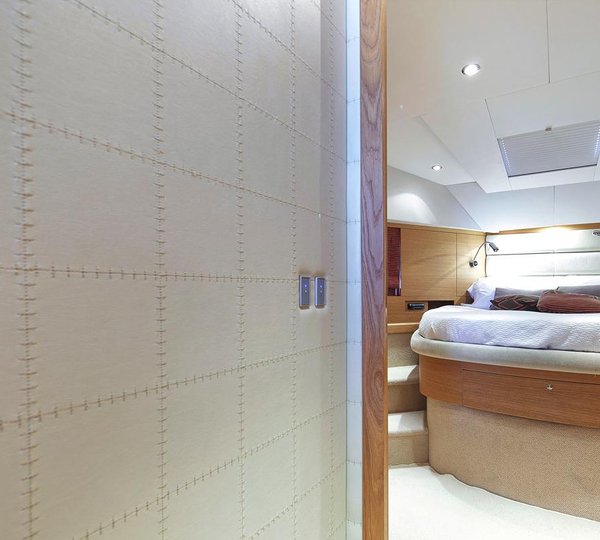 Motor yacht ARWEN - VIP from hall