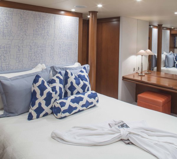 Motor yacht AT LAST - Guest Cabin