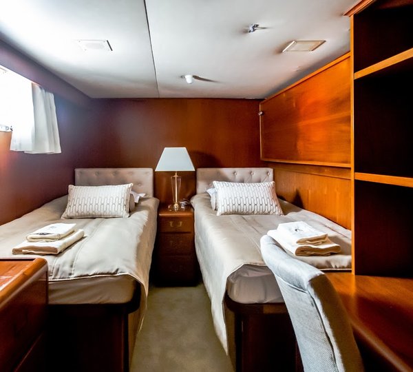 Motor yacht AURIANE - Twin cabin