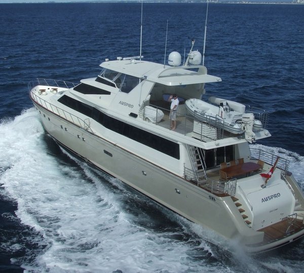 Motor yacht AUSPRO -  Aft View