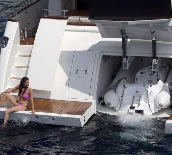 Motor yacht Anassa -  Swim Platform and Tender