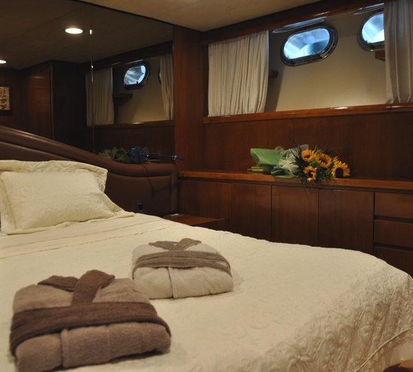 Motor yacht BON VIVEUR - Cabin