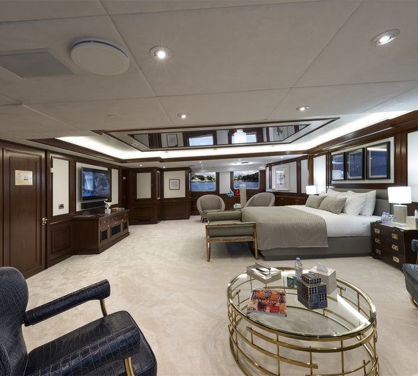 Motor yacht CHAKRA - Master stateroom